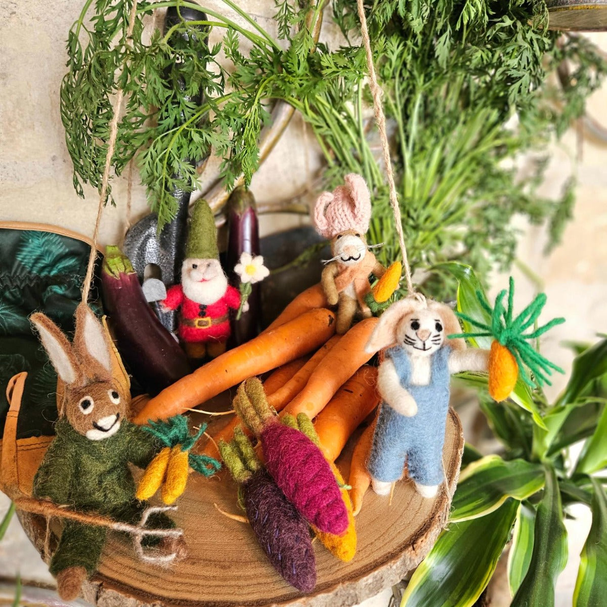Handmade Felt Gordon the Gardening Hare Hanging Decoration