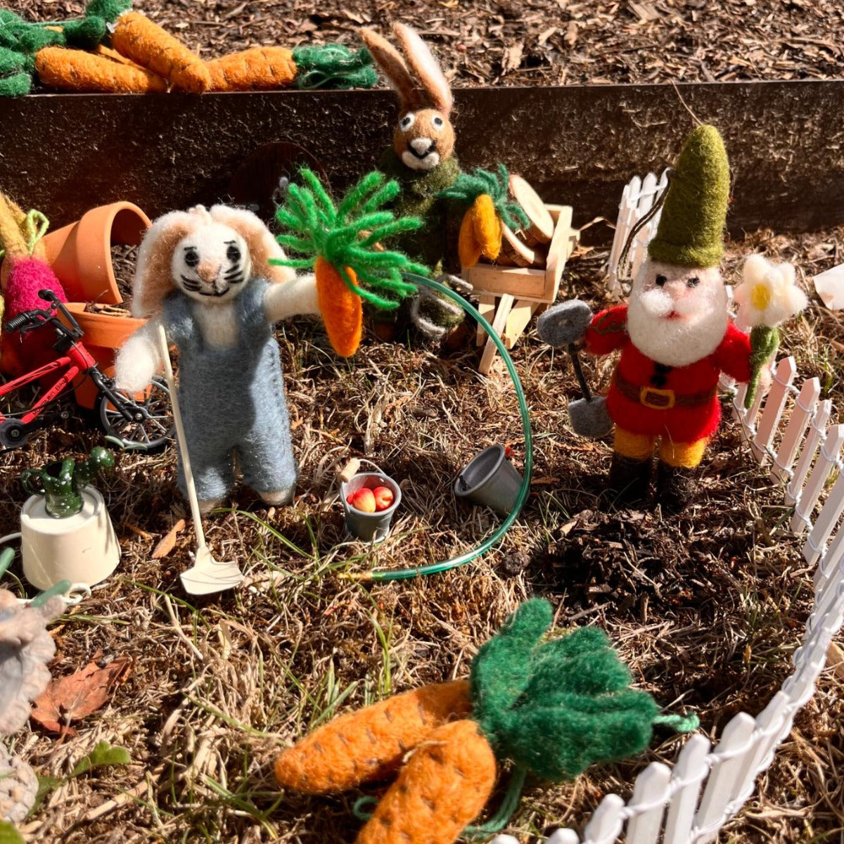 Handmade Felt Gordon the Gardening Hare Hanging Decoration