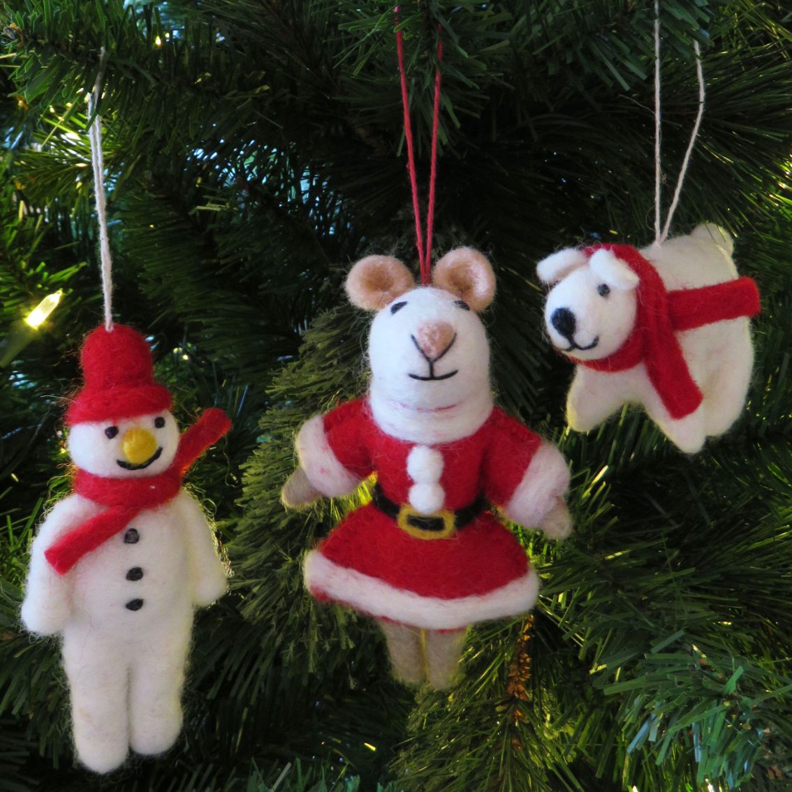 Handmade Felt Biodegradable Christmas Mrs Santa Paws Hanging Decoration